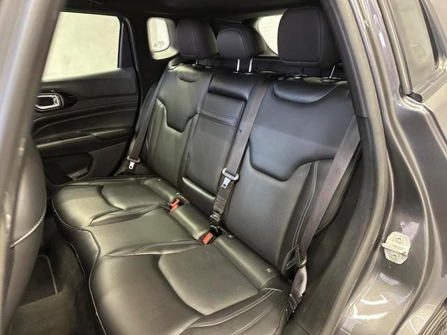 Foto do veículo JEEP COMPASS  LONG TF 2022 32.343 KM 144.900,00