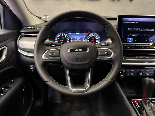 Foto do veículo JEEP COMPASS  LONG TF 2023 23.280 KM 147.900,00