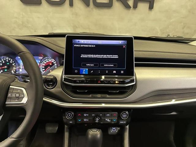 Foto do veículo JEEP COMPASS  LONG TF 2023 23.280 KM 147.900,00