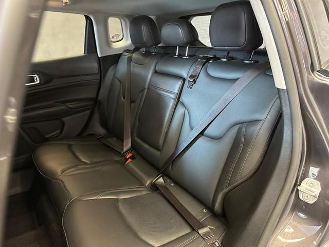 Foto do veículo JEEP COMPASS  LONG TF 2022 36.339 KM 135.900,00