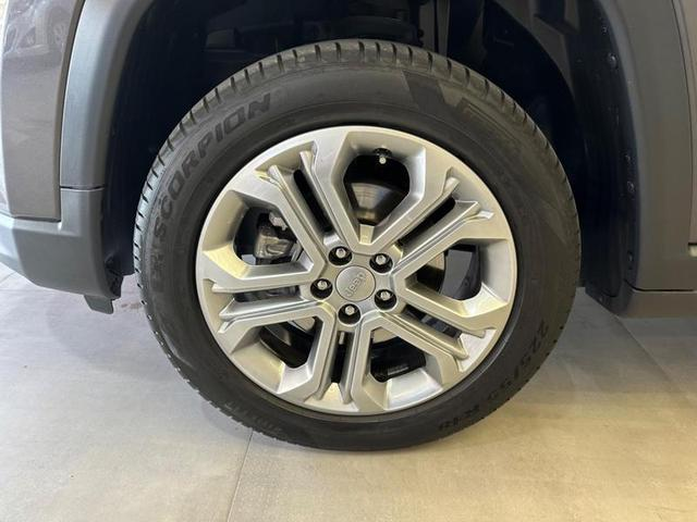 Foto do veículo JEEP COMPASS  LONG TF 2022 36.339 KM 135.900,00