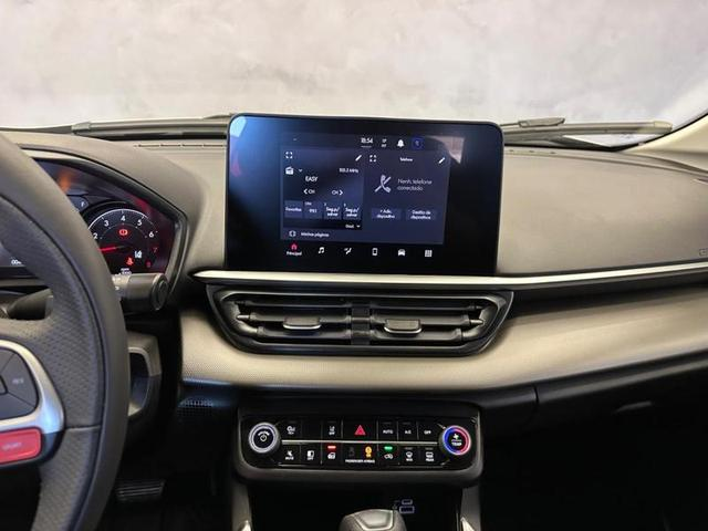 Foto do veículo FIAT FASTBACK  AUDACE TURBO 200 FLEX AT 4P 2023 4.900 KM 118.900,00