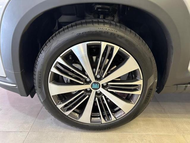 Foto do veículo FIAT FASTBACK  AUDACE TURBO 200 FLEX AT 4P 2023 4.900 KM 118.900,00