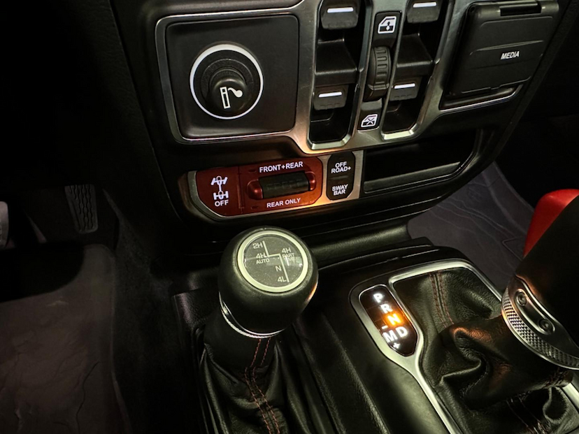 Foto do veículo JEEP WRANGLER  RUBICON 2.0 TURBO 4X4 4P AUT. 2022 13.100 KM 419.900,00
