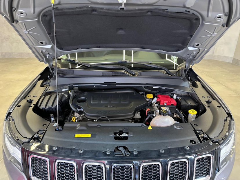 Foto do veículo JEEP COMPASS  LONGITUDE 2.0 FLEX 16V AUT 2021 71.150 KM 108.900,00