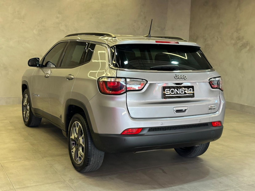 Foto do veículo JEEP COMPASS  LONGITUDE 2.0 FLEX 16V AUT 2021 71.150 KM 108.900,00