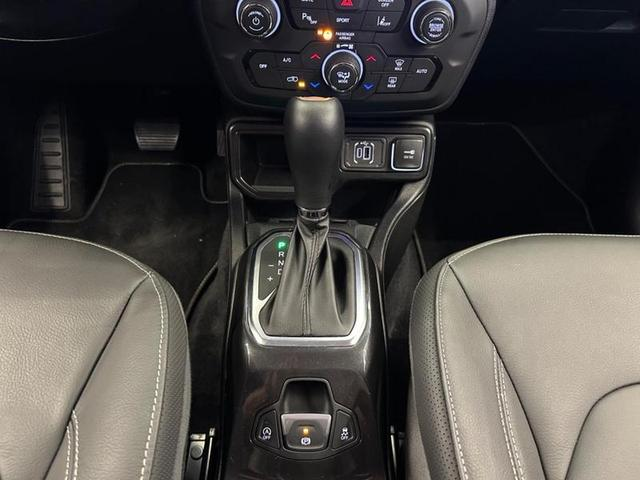 Foto do veículo JEEP RENEGADE  LGTD T270 2023 10.921 KM 115.900,00