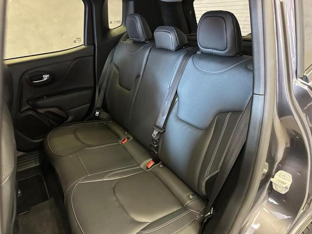 Foto do veículo JEEP RENEGADE  LGTD T270 2023 10.921 KM 115.900,00