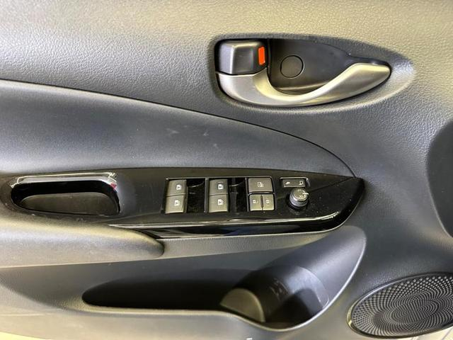 Foto do veículo TOYOTA YARIS  XS SEDAN 1.5 FLEX 16V 4P AUT 2022 36.823 KM 89.900,00