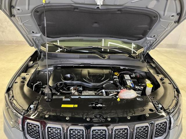Foto do veículo JEEP COMPASS  S T270 1.3 TB 4X2 FLEX AUT. 2023 18.975 KM 184.900,00