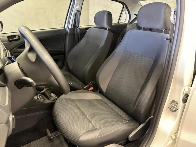 Foto do veículo VOLKSWAGEN VOYAGE  1.0 12V MPI TOTALFLEX 4P MANUAL 2023 43.577 KM 55.900,00