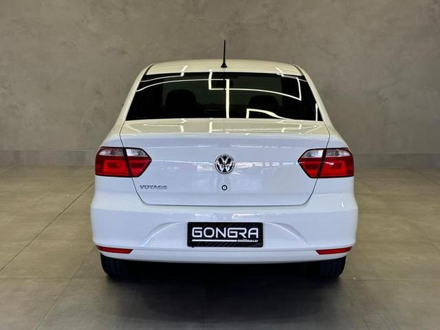 Foto do veículo VOLKSWAGEN VOYAGE  1.0 12V MPI TOTALFLEX 4P MANUAL 2023 43.577 KM 55.900,00