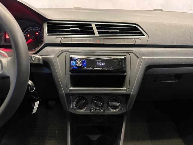 Foto do veículo VOLKSWAGEN VOYAGE  1.0 12V MPI TOTALFLEX 4P MANUAL 2023 45.083 KM 55.900,00