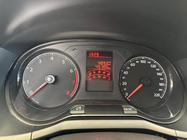 Foto do veículo VOLKSWAGEN VOYAGE  1.0 12V MPI TOTALFLEX 4P MANUAL 2023 45.083 KM 55.900,00