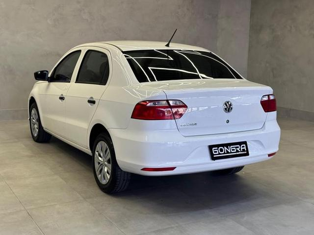 Foto do veículo VOLKSWAGEN VOYAGE  1.0 12V MPI TOTALFLEX 4P MANUAL 2023 45.083 KM 55.900,00