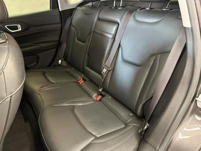 Foto do veículo JEEP COMPASS  LONG TF 2022 40.655 KM 131.900,00