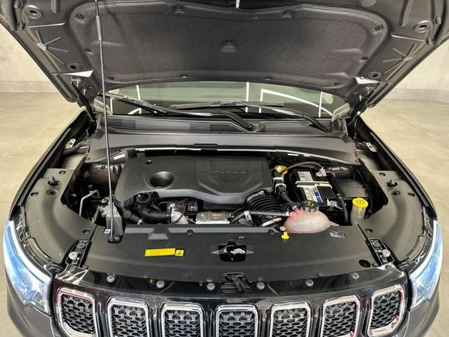 Foto do veículo JEEP COMPASS  LONG TF 2022 40.655 KM 131.900,00