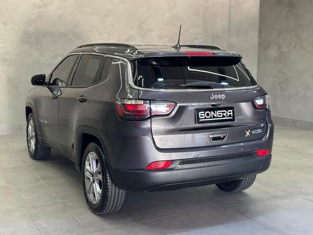 Foto do veículo JEEP COMPASS  LONG TF 2022 40.655 KM 131.900,00