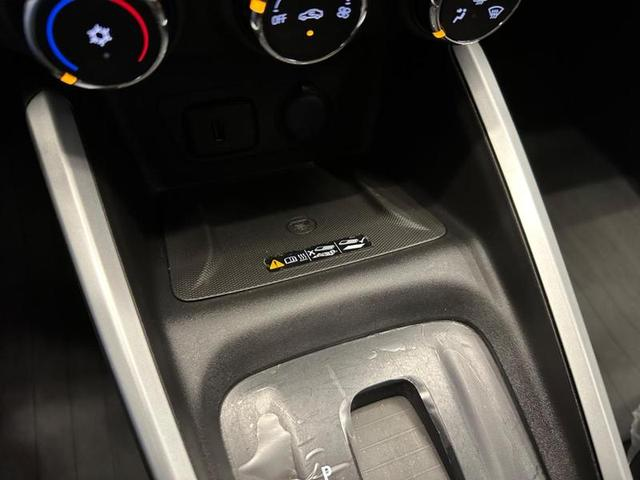 Foto do veículo CHEVROLET ONIX  10TAT PR2 2023 34.879 KM 98.900,00