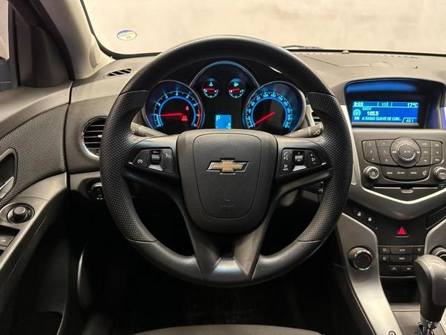 Foto do veículo CHEVROLET CRUZE  1.8 LT 16V FLEX 4P AUTOMÁTICO 2013 63.946 KM 61.900,00
