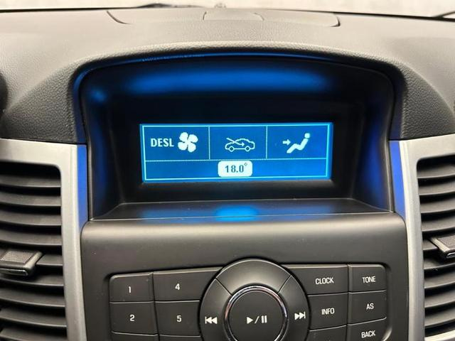 Foto do veículo CHEVROLET CRUZE  1.8 LT 16V FLEX 4P AUTOMÁTICO 2013 63.946 KM 61.900,00
