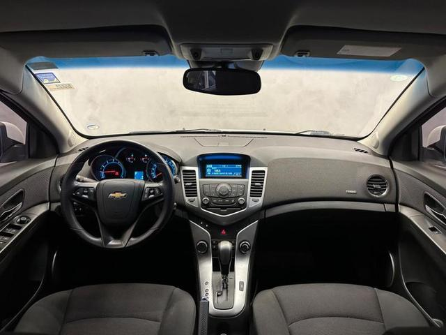Foto do veículo CHEVROLET CRUZE  1.8 LT 16V FLEX 4P AUTOMÁTICO 2013 63.946 KM 61.900,00