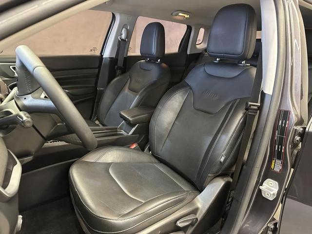 Foto do veículo JEEP COMPASS  LONG TF 2022 38.737 KM 133.900,00