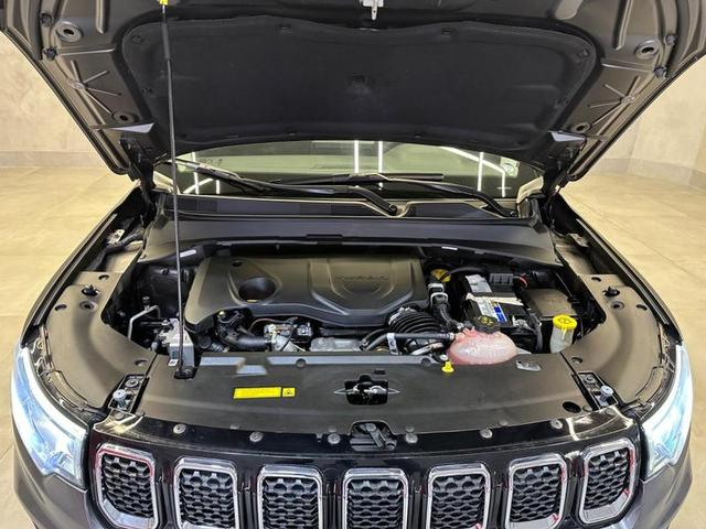 Foto do veículo JEEP COMPASS  LONG TF 2022 38.737 KM 133.900,00