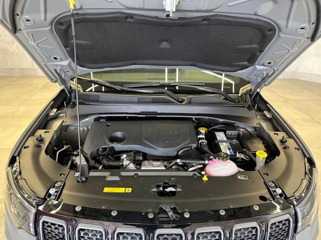 Foto do veículo JEEP COMPASS  SERIE S TF 2023 5.000 KM 189.900,00