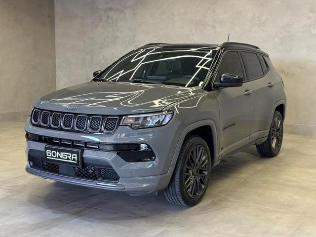 Foto do veículo JEEP COMPASS  SERIE S TF 2023 5.000 KM 189.900,00
