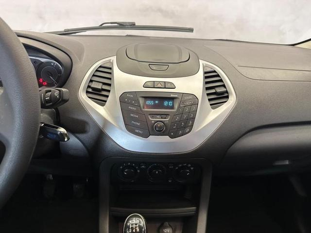 Foto do veículo FORD KA  1.0 SE 12V FLEX 4P MANUAL 2015 98.754 KM 39.900,00