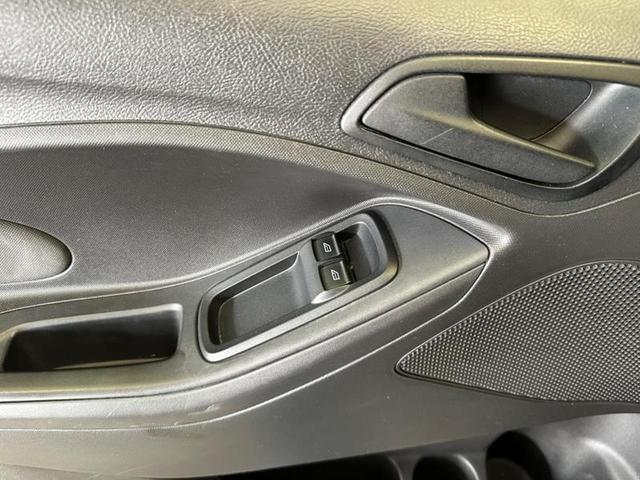 Foto do veículo FORD KA  1.0 SE 12V FLEX 4P MANUAL 2015 98.754 KM 39.900,00