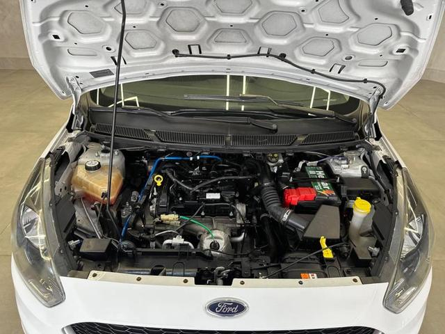 Foto do veículo FORD KA  1.0 SE 12V FLEX 4P MANUAL 2015 98.754 KM 39.900,00