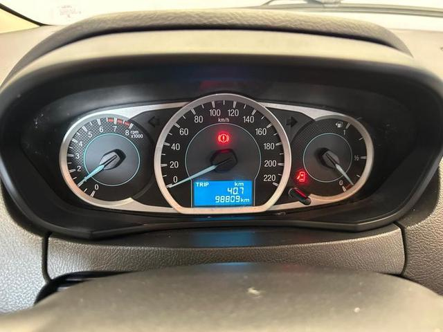 Foto do veículo FORD KA  1.0 SE 12V FLEX 4P MANUAL 2015 98.754 KM 39.900,00