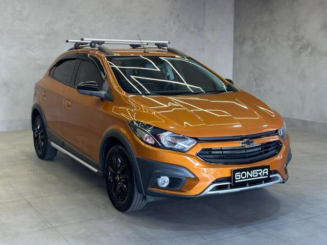 Foto do veículo CHEVROLET ONIX  1.4 MT ACT 2019 67.051 KM 64.900,00