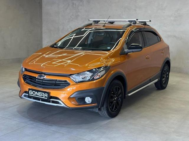 Foto do veículo CHEVROLET ONIX  1.4 MT ACT 2019 67.051 KM 64.900,00