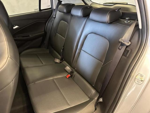 Foto do veículo CHEVROLET ONIX  1.0 TAT PR2 2020 15.300 KM 85.900,00