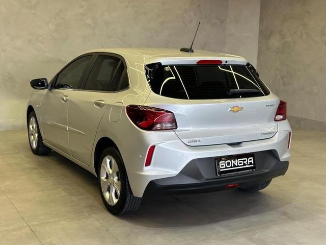 Foto do veículo CHEVROLET ONIX  1.0 TAT PR2 2020 15.300 KM 85.900,00