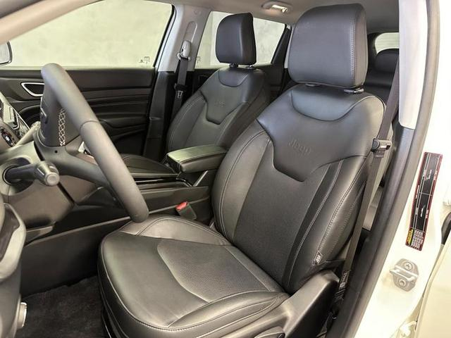 Foto do veículo JEEP COMPASS  LONG TF 2023 2.378 KM 149.900,00