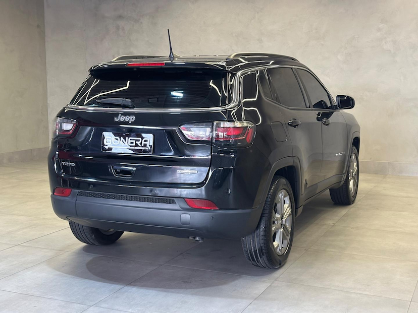 Foto do veículo JEEP COMPASS  LONG TF 2023 22.866 KM 145.900,00