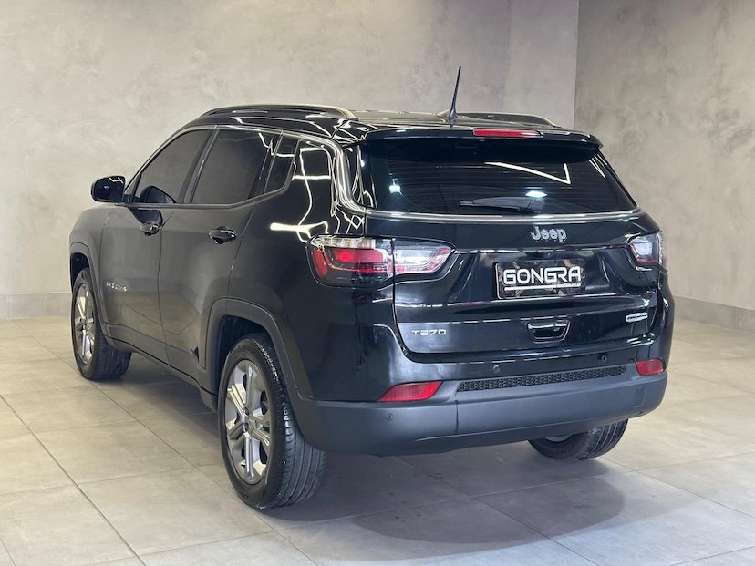 Foto do veículo JEEP COMPASS  LONG TF 2023 22.866 KM 145.900,00