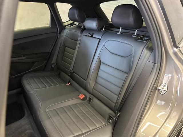 Foto do veículo VOLKSWAGEN TAOS  HL TSI AE 2023 25.838 KM 176.900,00