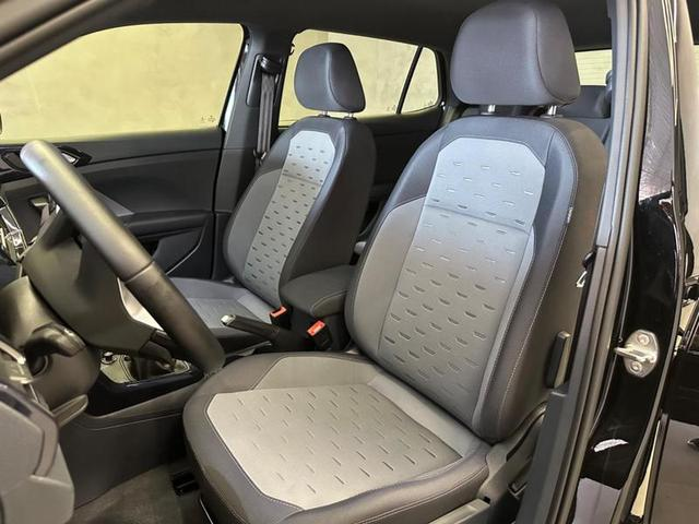 Foto do veículo VOLKSWAGEN T-CROSS T-CROSS 200 TSI COMFORTLINE AUT 2023 32.149 KM 116.900,00