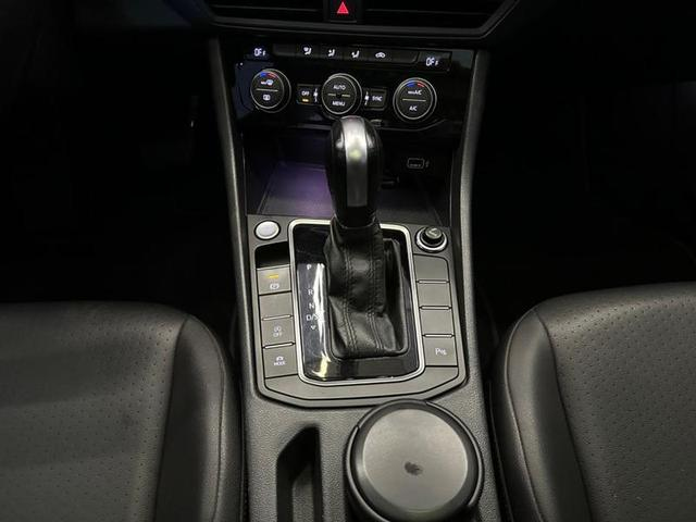 Foto do veículo VOLKSWAGEN JETTA  COMFORT. 250 TSI 1.4 FLEX 16V AUT 2020 64.000 KM 116.900,00