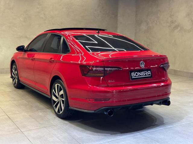 Foto do veículo VOLKSWAGEN JETTA  GLI 350 TSI 2.0 16V 4P AUT 2021 40.500 KM 179.900,00