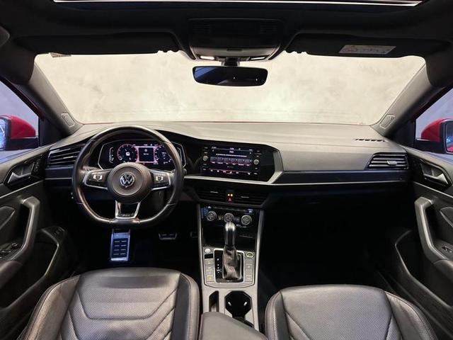 Foto do veículo VOLKSWAGEN JETTA  GLI 350 TSI 2.0 16V 4P AUT 2021 40.500 KM 179.900,00