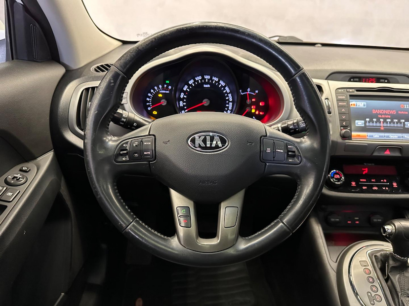 Foto do veículo KIA SPORTAGE KIA  EX2 OFFG4 2015 120.000 KM 85.900,00
