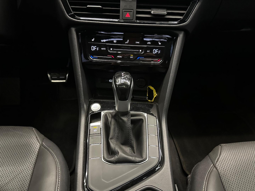Foto do veículo VOLKSWAGEN TAOS  HL TSI AE 2023 19.375 KM 175.900,00