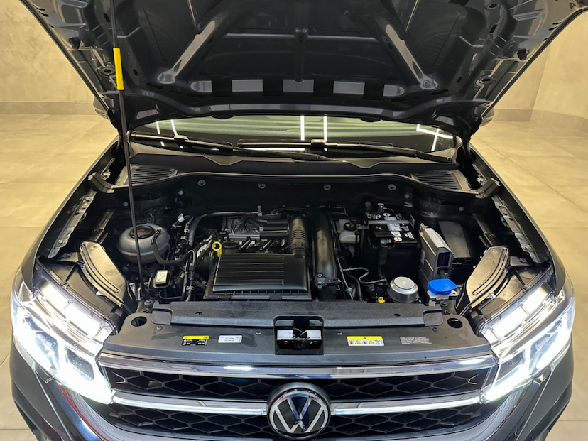 Foto do veículo VOLKSWAGEN TAOS  HL TSI AE 2023 19.375 KM 175.900,00