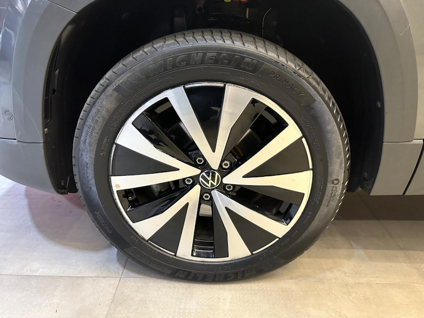 Foto do veículo VOLKSWAGEN TAOS  HL TSI AE 2023 19.375 KM 175.900,00